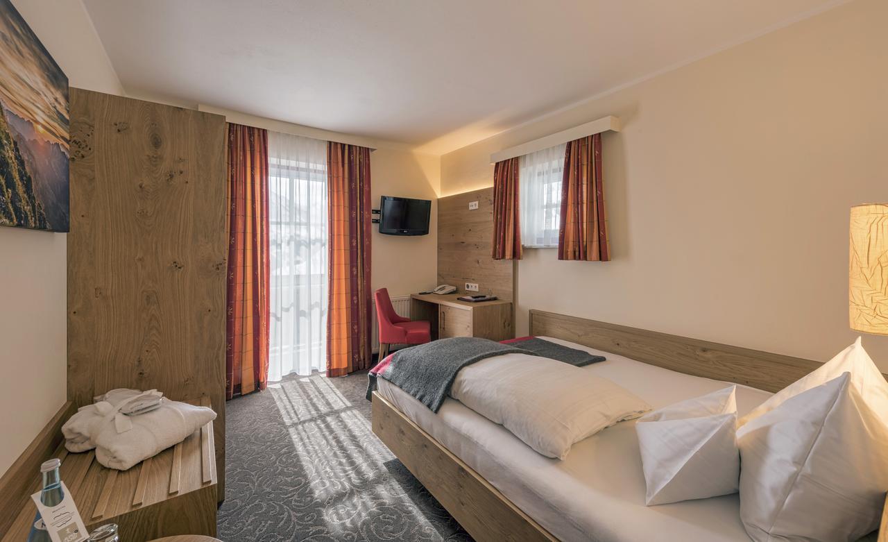 Hotel Alpenland 오베르타우에른 외부 사진